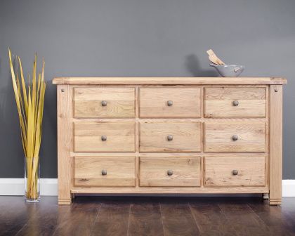 Donny Oak 9 Drawers Chest